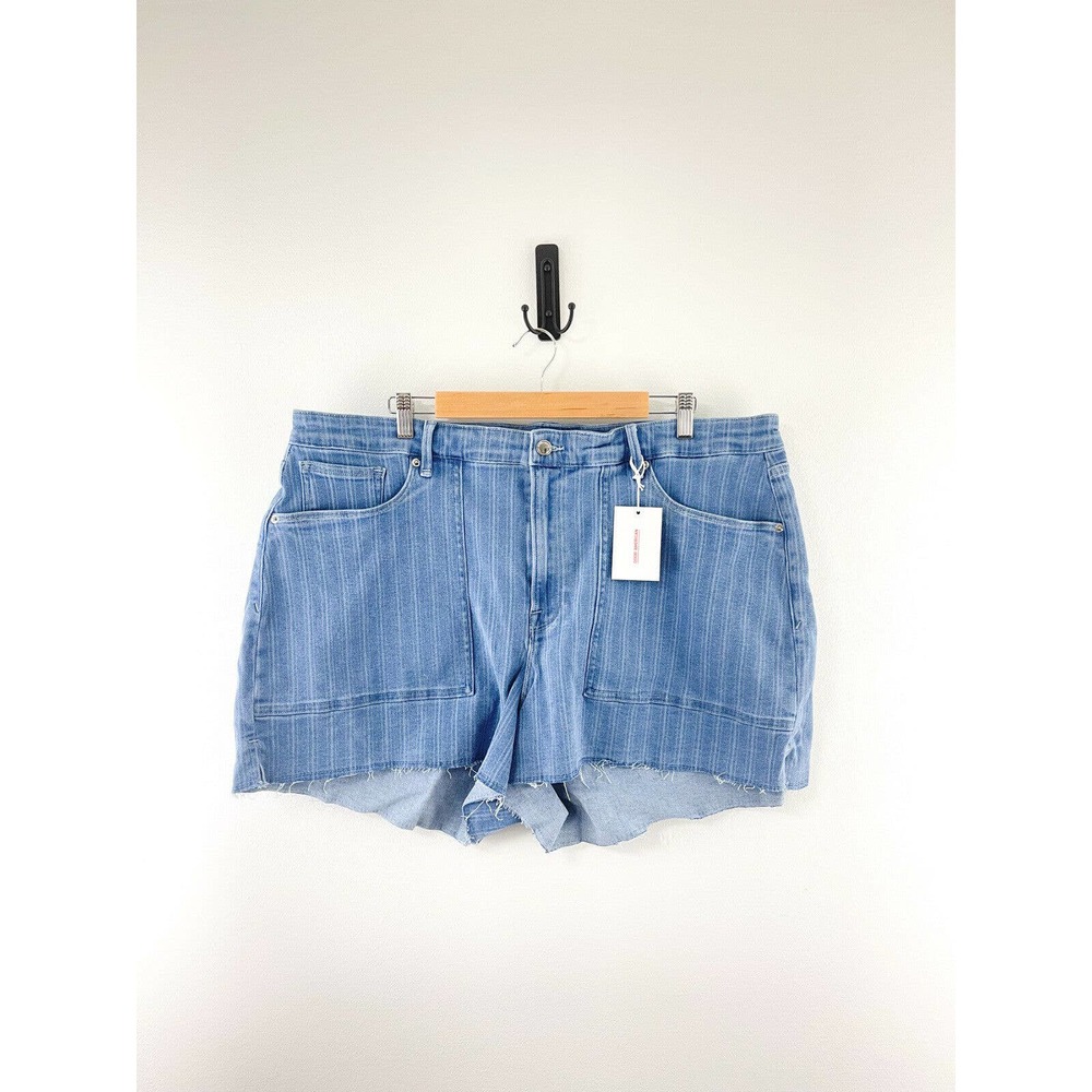 NWT GOOD AMERICAN Stripe Cut Off Shorts; Size 20
